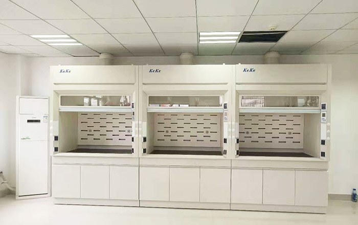 有關(guān)通風(fēng)柜的主要應(yīng)用優(yōu)勢(shì)介紹！